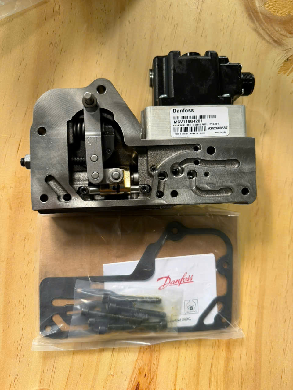 MCV116G4201 Pressure Control Pilot (PCP) Valve - Danfoss