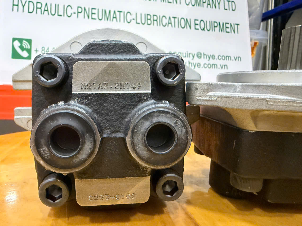 MNP21A3.5D2H1-R749 - Hydraulic Gear Pump - Shimadzu Japan