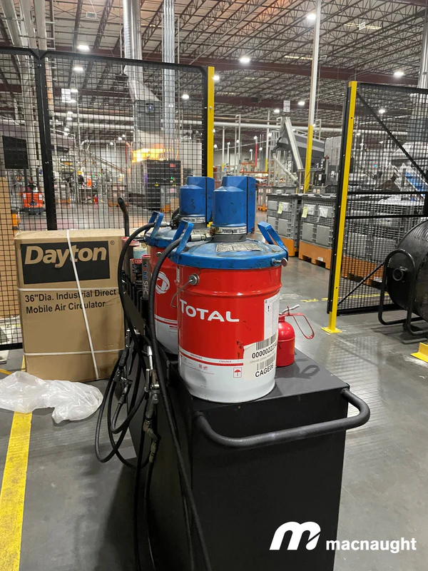 Macnaught Air Operated Grease Pump for 35 lb./5 Gal. Containers